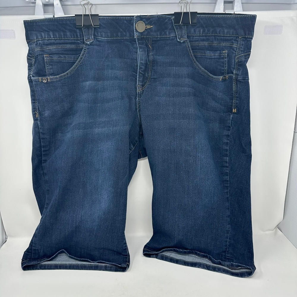 Democracy Jean Shorts Women 18W Blue Absolution Bermuda Stretch WBB810BX